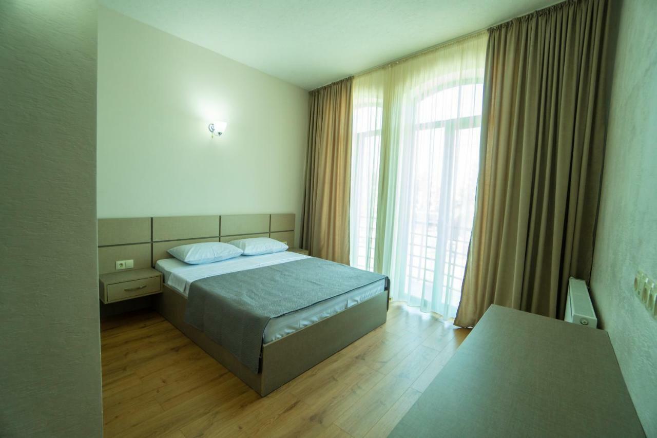 Twins Hotel อนาเคลีย ภายนอก รูปภาพ